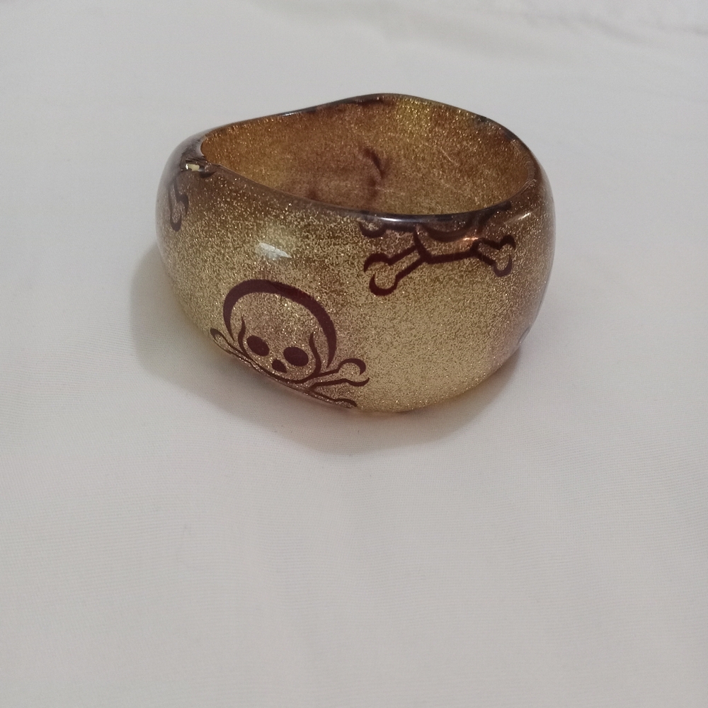 VINTAGE- GOLD LUCITE CHUNKY BOLD RETRO BANGLE BRACELET - Picture 10 of 10
